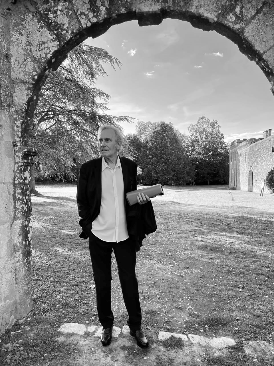 Legendary royalty exhibition - Tour de Montaigne